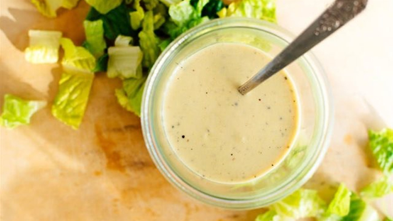 Sữa Hạt Có Thể Làm Nước Sốt Salad Không? Câu Trả Lời Bất Ngờ