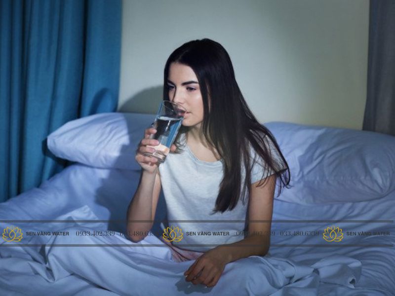 Thức Uống Buổi Tối Giúp Nhẹ Bụng, Dễ Ngủ Và Chống Viêm