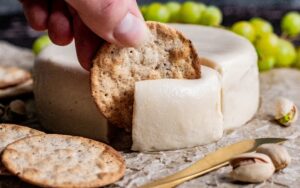 phô mai hạt điều