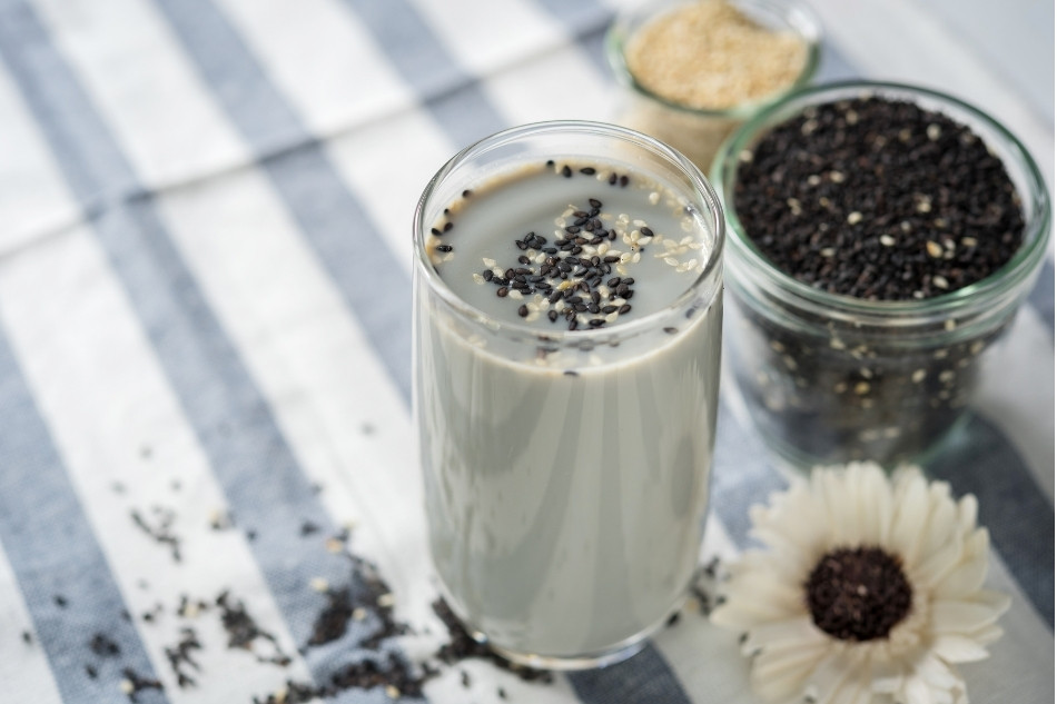 Cách Làm Sữa Hạt Điều Mè Đen – Thơm Béo, Bổ Máu, Đẹp Da