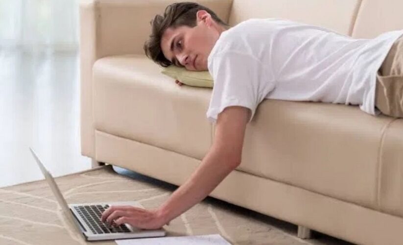 Loại Bỏ Cảm Giác Ì Ạch Sau Bữa Trưa Bằng Cách Gì?