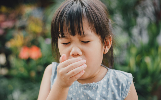 Trẻ Bị Ho Khan Nên Làm Gì? Cách Xử Lý Tại Nhà Hiệu Quả