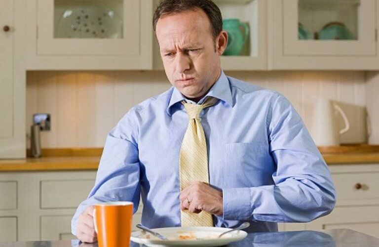 đầy hơi sau khi ăn