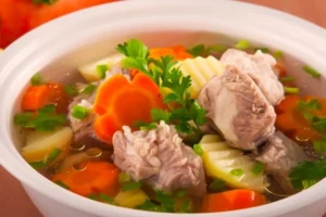 bữa ăn tối  canh rau cu 
