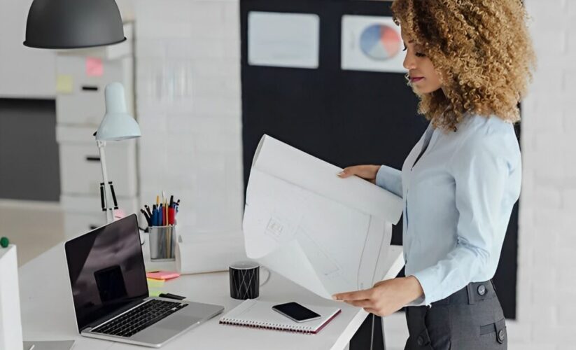 đứng lên đi lại