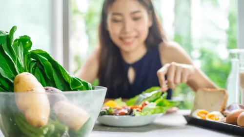 Bí Quyết Ăn Uống Cho Người Bị Hội Chứng Buồng Trứng Đa Nang