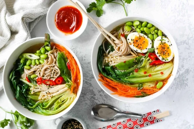 Bí Quyết “Nâng Cấp Mì Gói” Thành Bữa Ăn Sang Chảnh