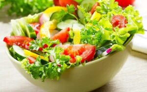 Đừng Ăn Salad Sai Cách, Bạn Đang Bỏ Phí Dinh Dưỡng