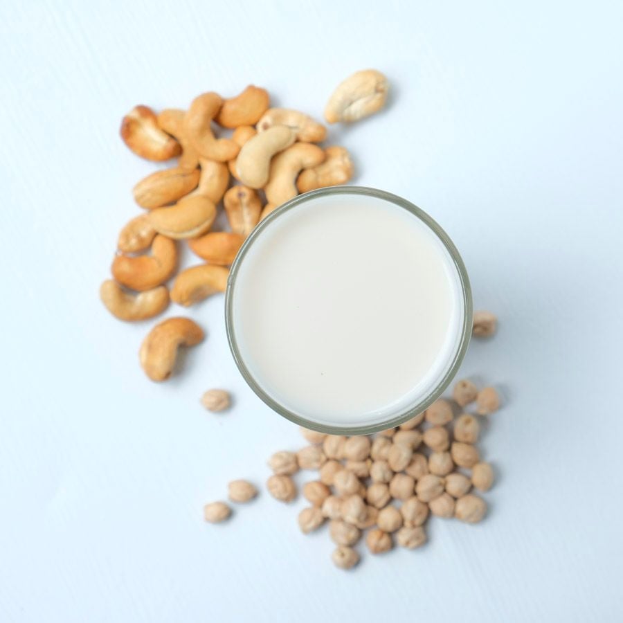 Cách Nấu Sữa Đậu Gà Hạt Điều Thơm Béo